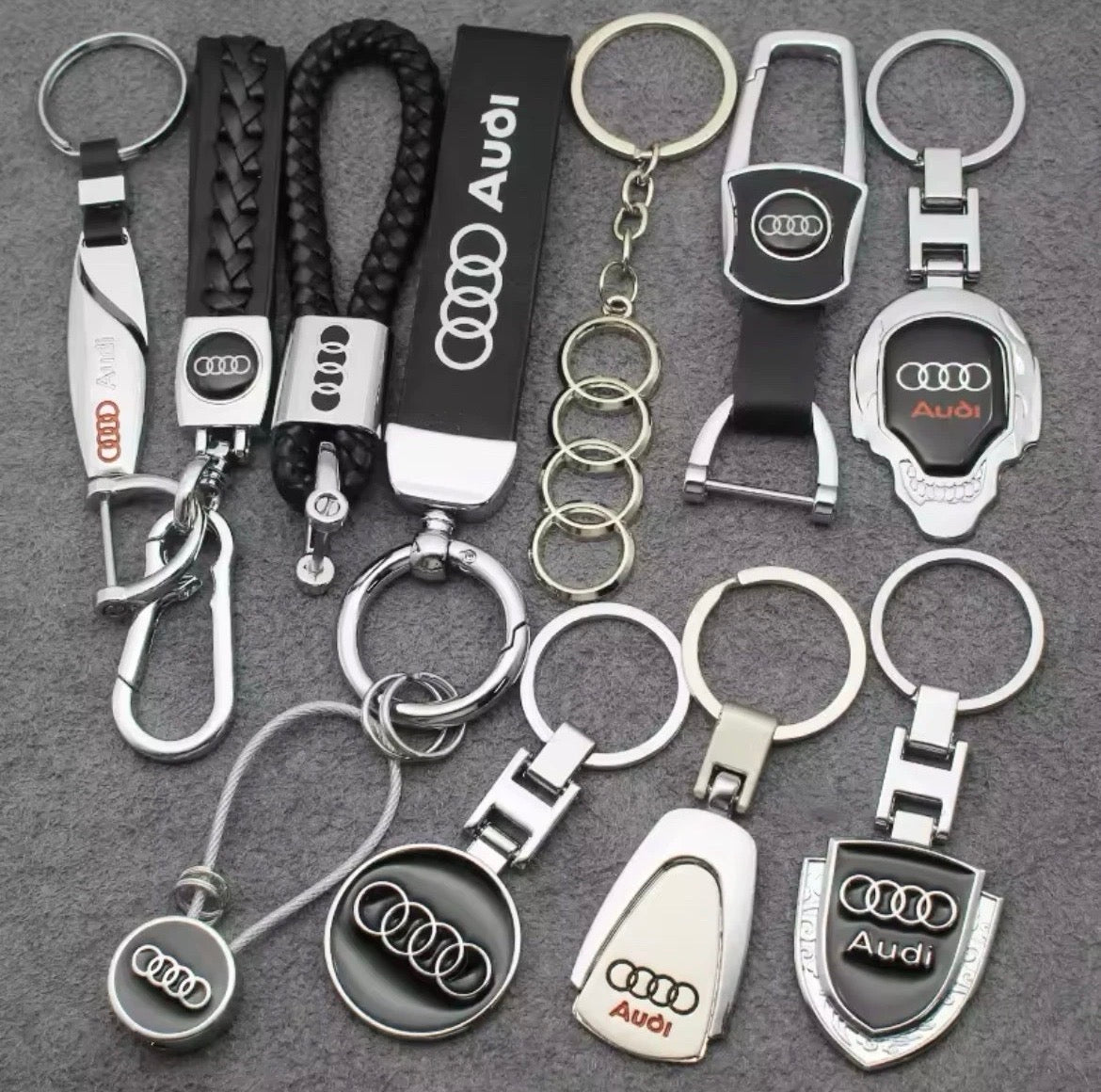 🚗 Portachiavi Elegante per Audi – Vari Modelli e Design Premium
