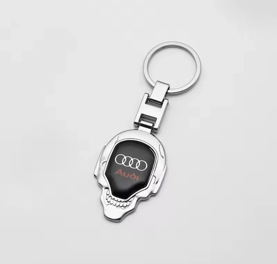 🚗 Portachiavi Elegante per Audi – Vari Modelli e Design Premium